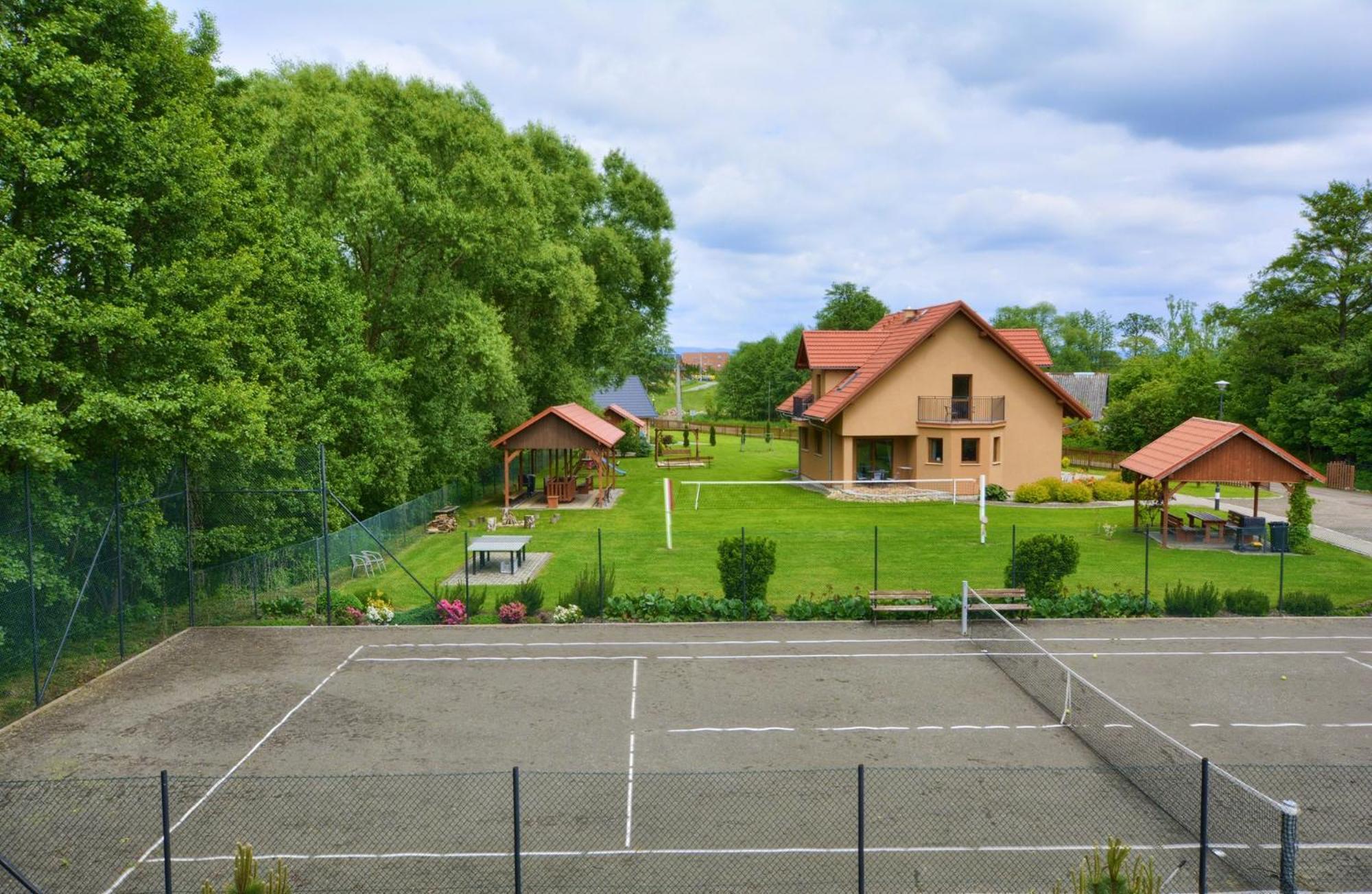 Dworek Polanica Exterior foto
